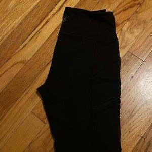 Athleta leggings with zipper pockets